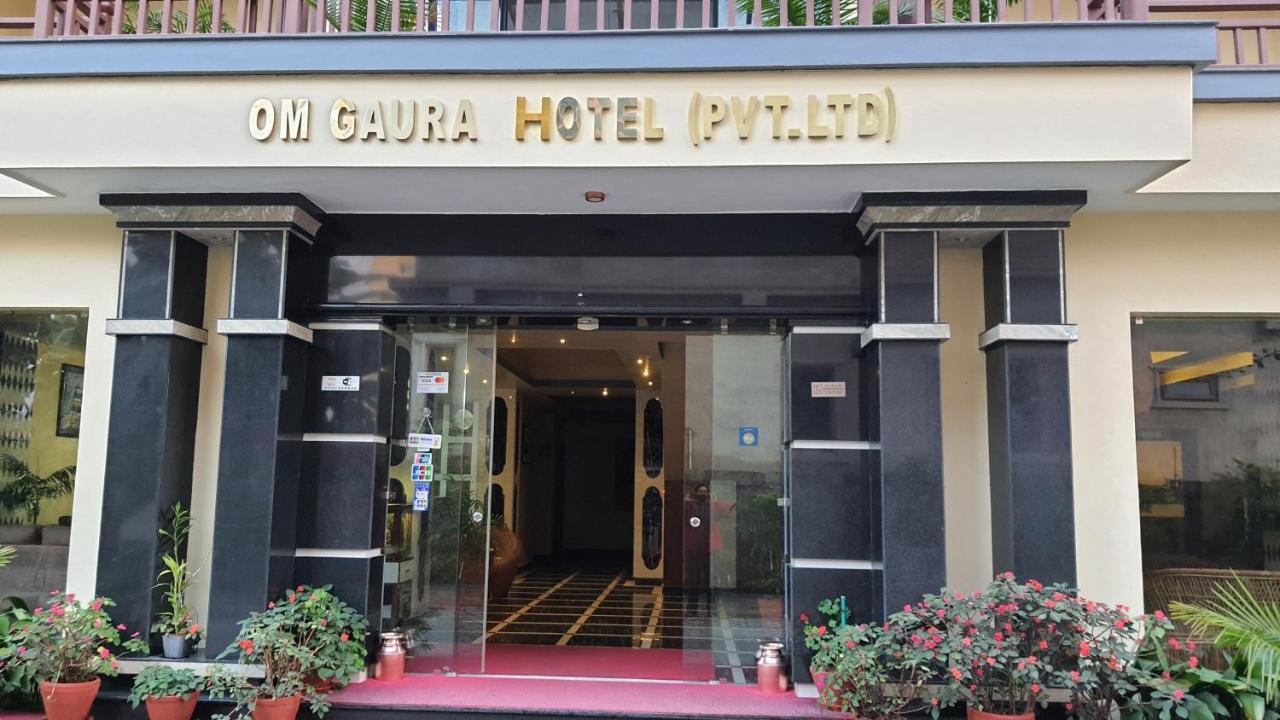 Om Gaura Hotel โพคารา ภายนอก รูปภาพ